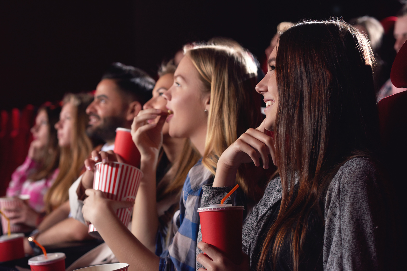 El cine, un medio de comunicación que necesita reinventarse: EEUU propone una tarifa plana para ir al cine 30 veces por 8 euros